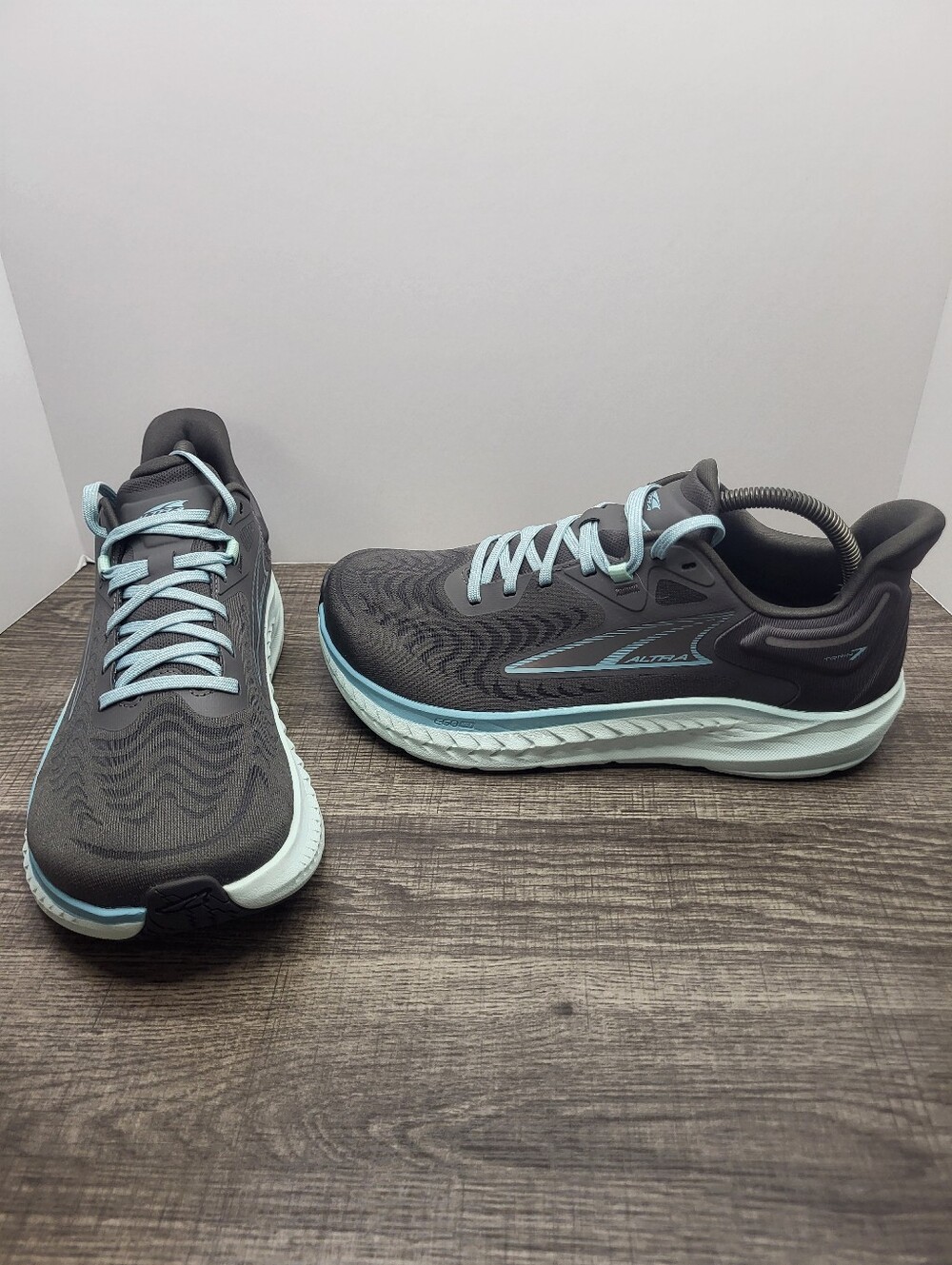Altra Torin 7 Womens Size 10 Wide Grey Running Shoes Sneaker ALOA85N8221 Wide